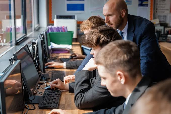 GrapesGenix Classroom